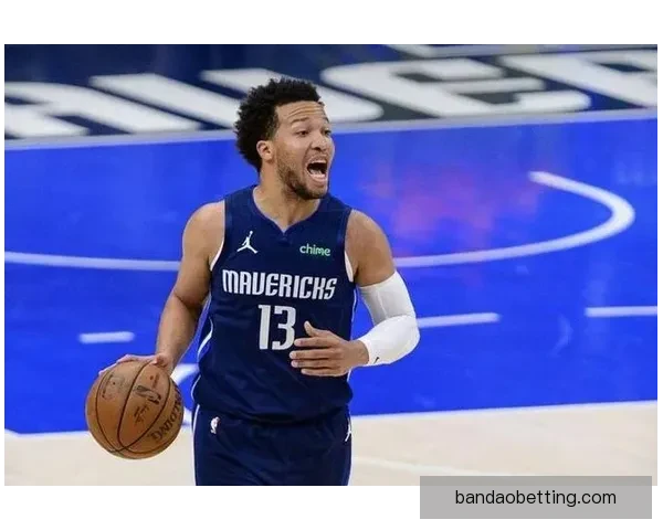 里夫斯谈艾顿与海斯各自优势打挡拆时专注正确决策